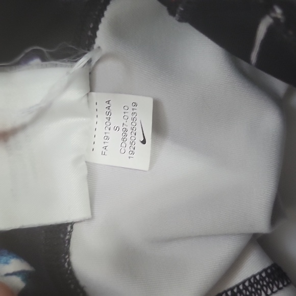 Colorful Nike Floral Leggings - Picture 3 of 3